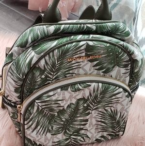michael kors leaf backpack
